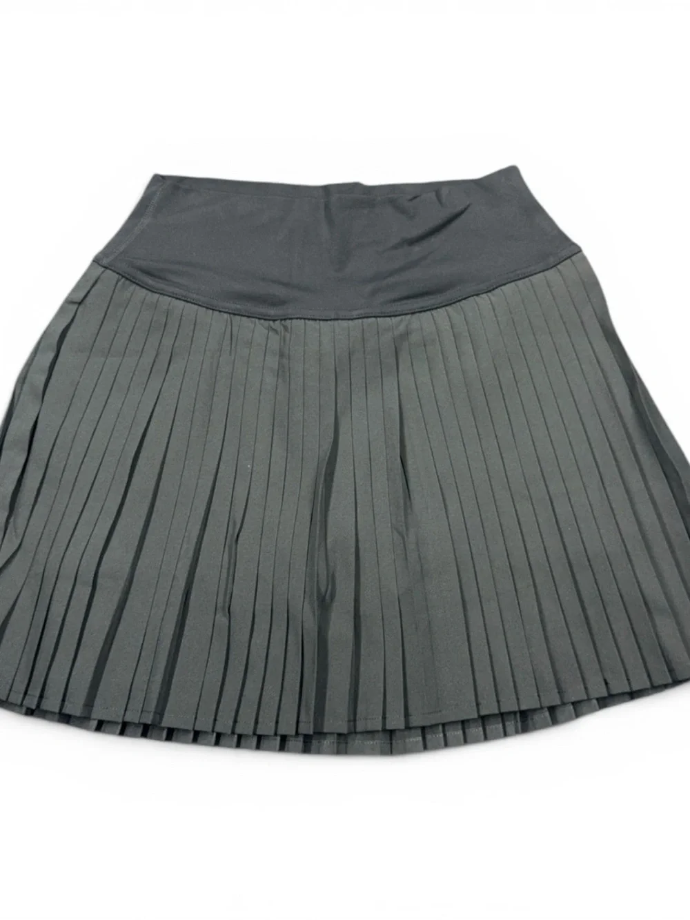 ALO Yoga Black Pleated Tennis Skirt with High Waistband